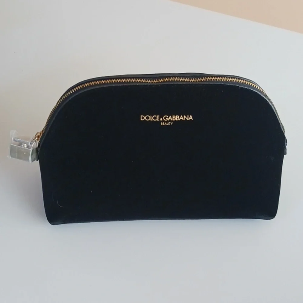 NWOT Dolce & Gabbana Cosmetic Bag - Picture 9 of 9